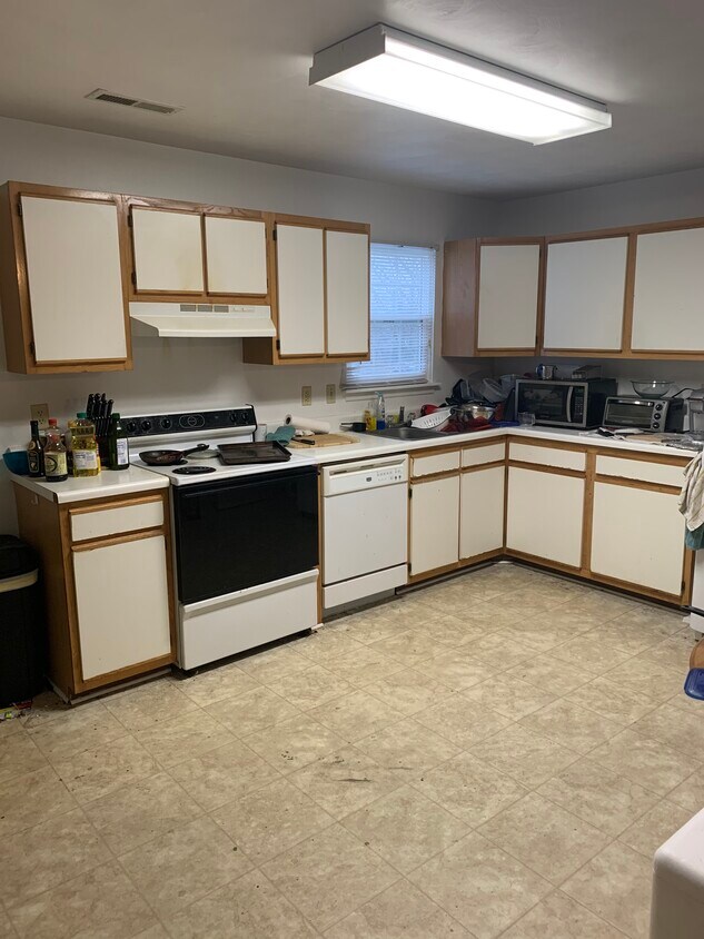 411 Laurence Ln, Blacksburg, VA 24060 Townhome Rentals in Blacksburg