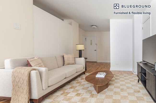 Building Photo - 30 Park Ave