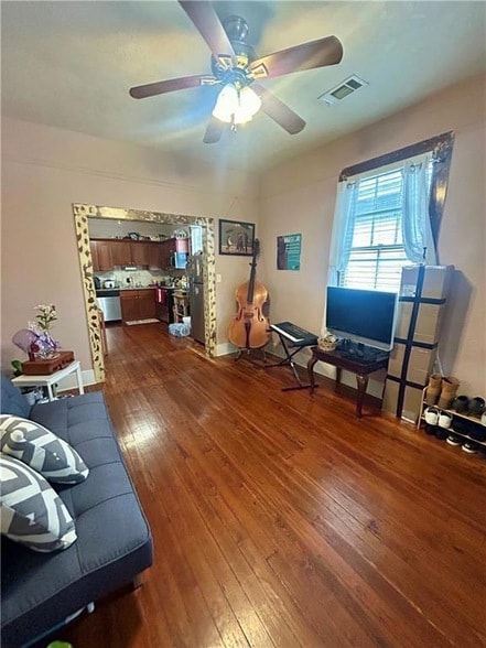 Foto del edificio - 1705 Burdette St