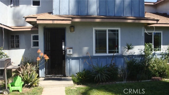 Building Photo - 31 Paradise