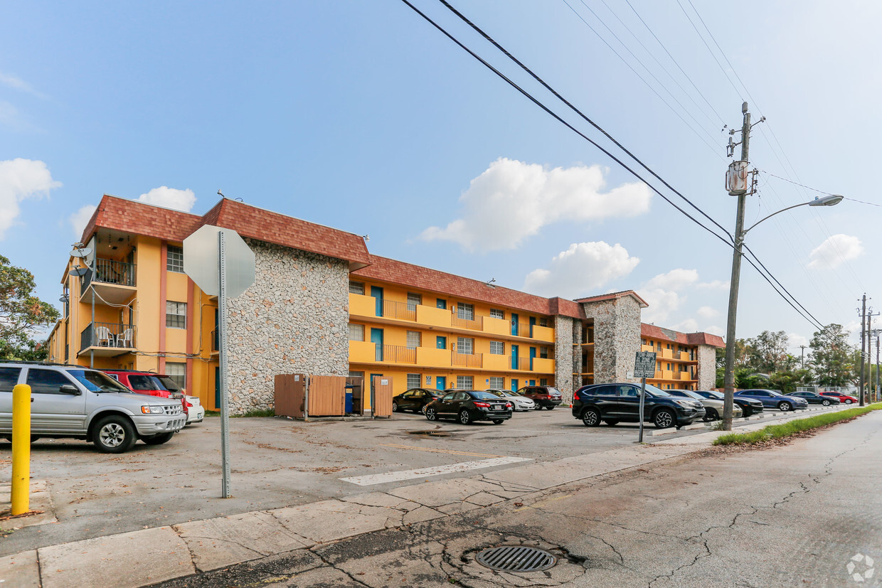 Building Photo - Wynchester House Apartments