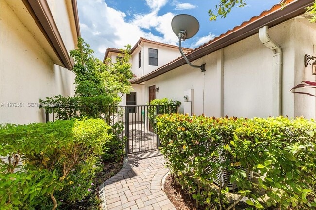 Foto del edificio - 3700 NW 84th Way