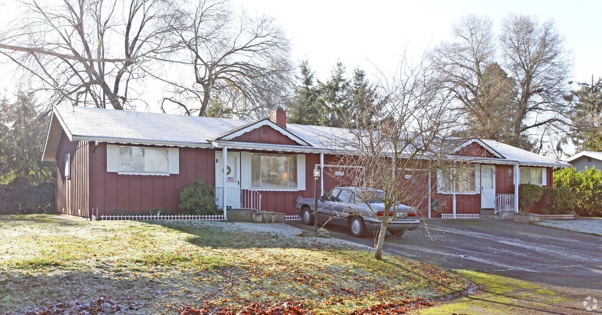 Primary Photo - 11422-11424 43rd St. Ct E