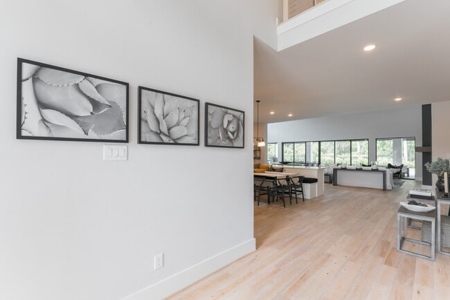 Building Photo - 23 Legacy Branch Dr