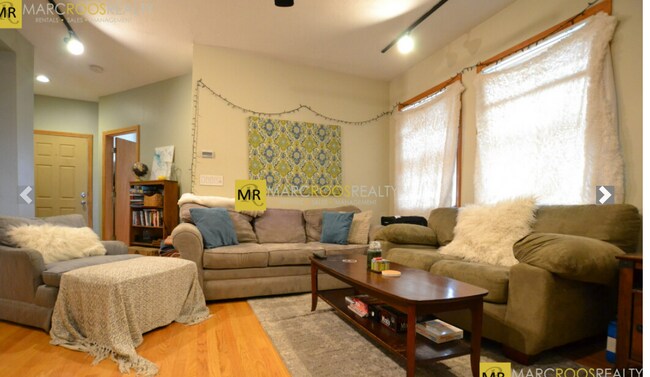 Foto del edificio - 77 Easton St