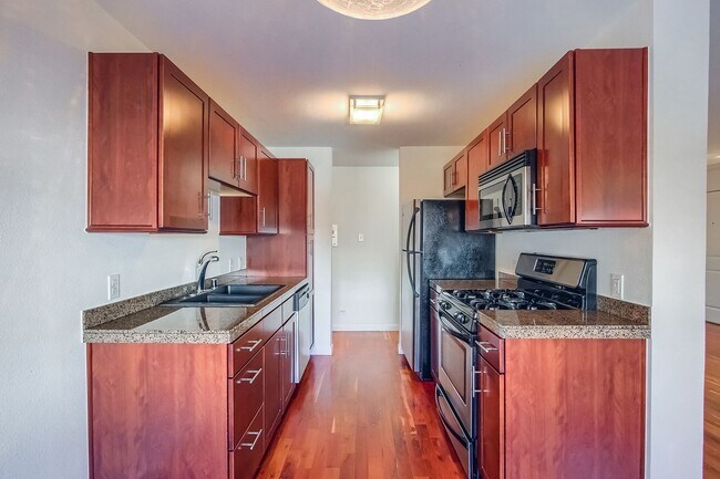 Foto del edificio - 1332 N Williams St