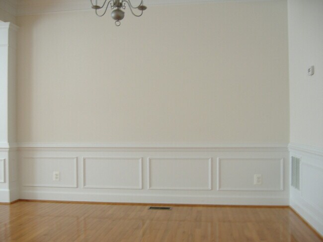 Foto del edificio - LOCATION * LOCATION * LOCATION