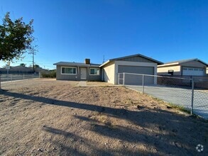 Building Photo - 1544 Armory Rd