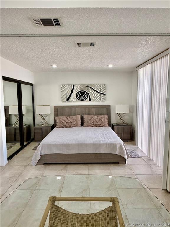 Foto del edificio - 3304 SE Morningside Blvd