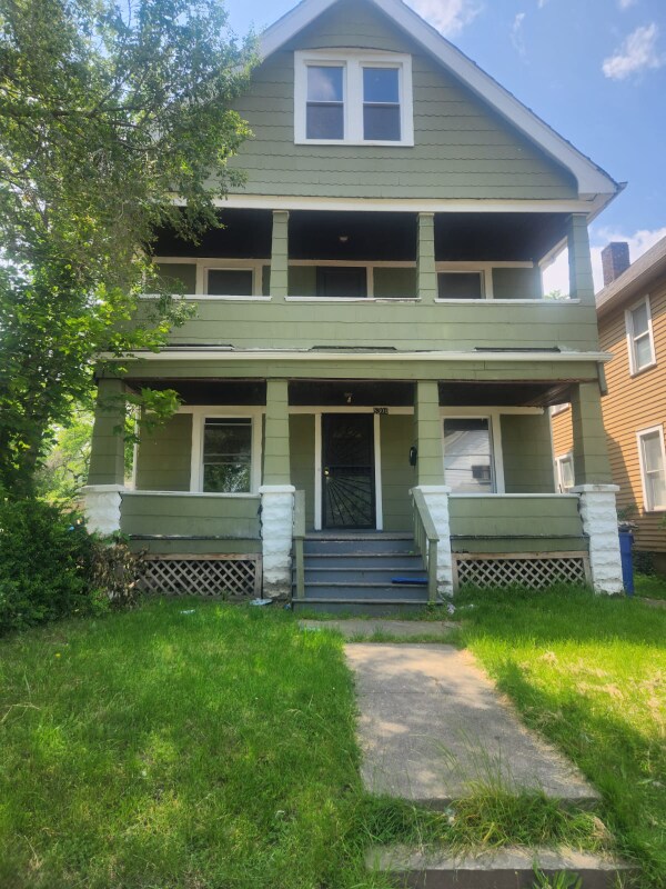 Foto principal - 8306 Maryland Ave