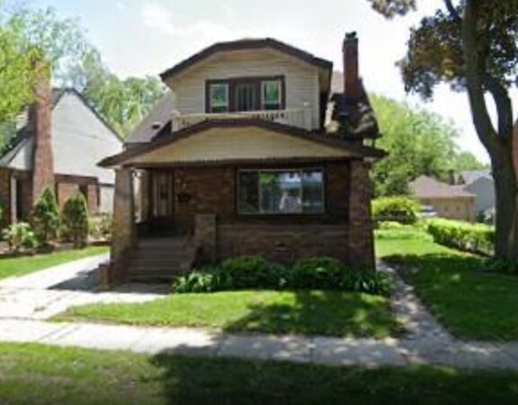 Building Photo - 455 W. Cambourne