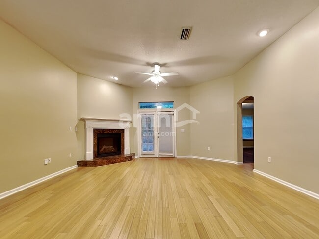 Building Photo - 720 Turnstone Court