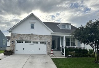 Building Photo - 29495 Glenwood Dr