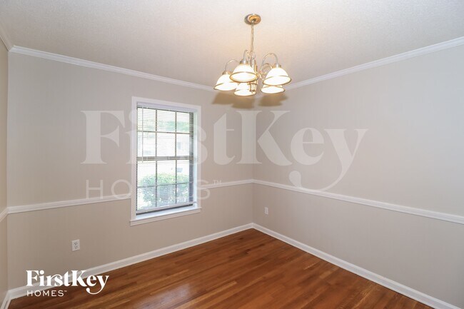 Foto del edificio - 5299 Twin Woods Ave