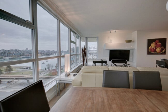 Photo du bâtiment - 458 Expo Blvd