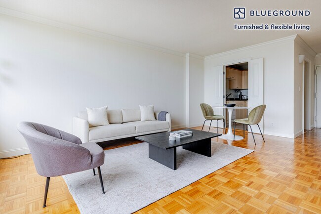 Foto del edificio - 221 Massachusetts Ave