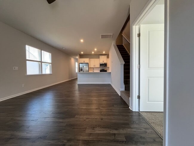 Building Photo - New 4/3 Townhome Available Now