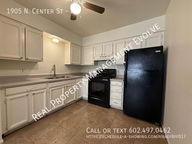 Foto del edificio - 1905 N Center St