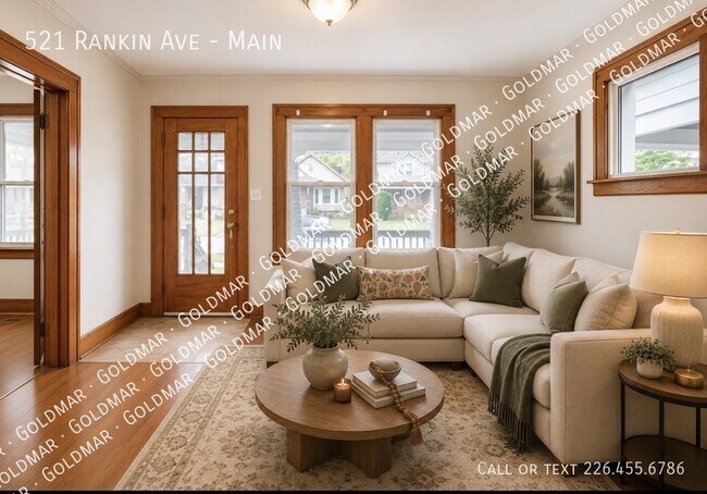 Building Photo - Spacious Two-Floor Main Unit Near the University!