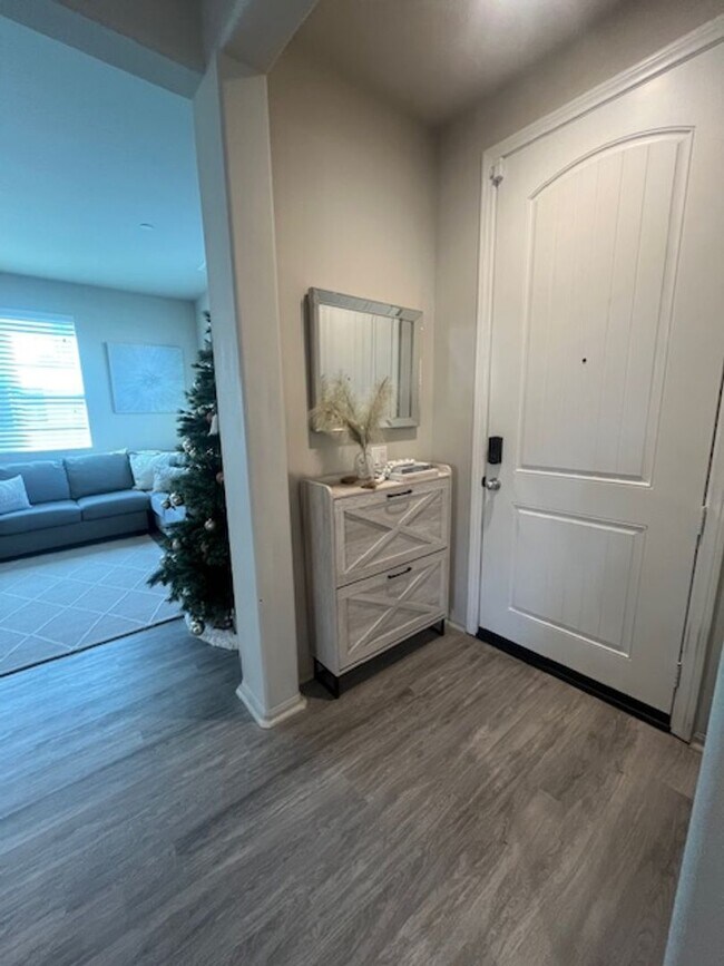 Building Photo - Beautiful Single-Family Home Murrieta