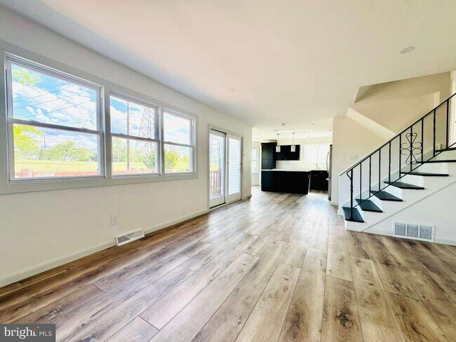 Foto del edificio - 7420 Wyndam Rd