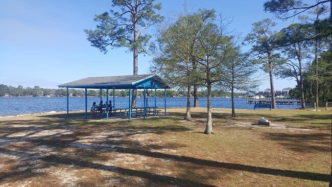 Foto del edificio - 9 Hidden Cove Dr