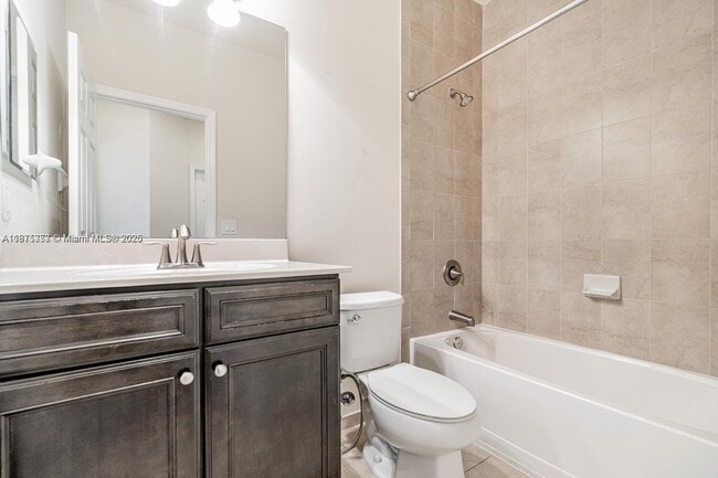 Foto del edificio - 8945 NW 98th Ave