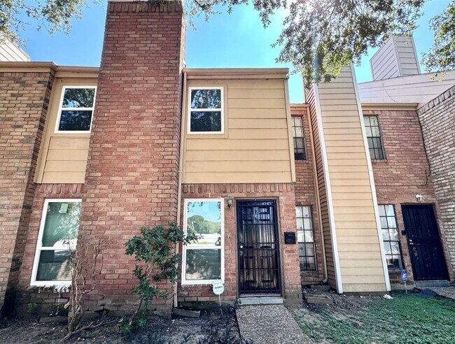 Foto del edificio - 9901 Sharpcrest St