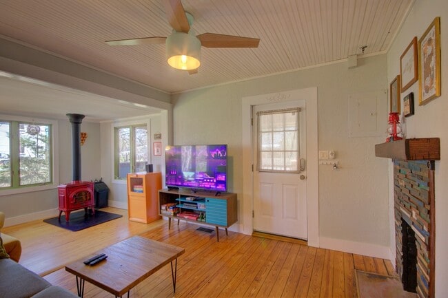 Photo - 546 W Probart St House