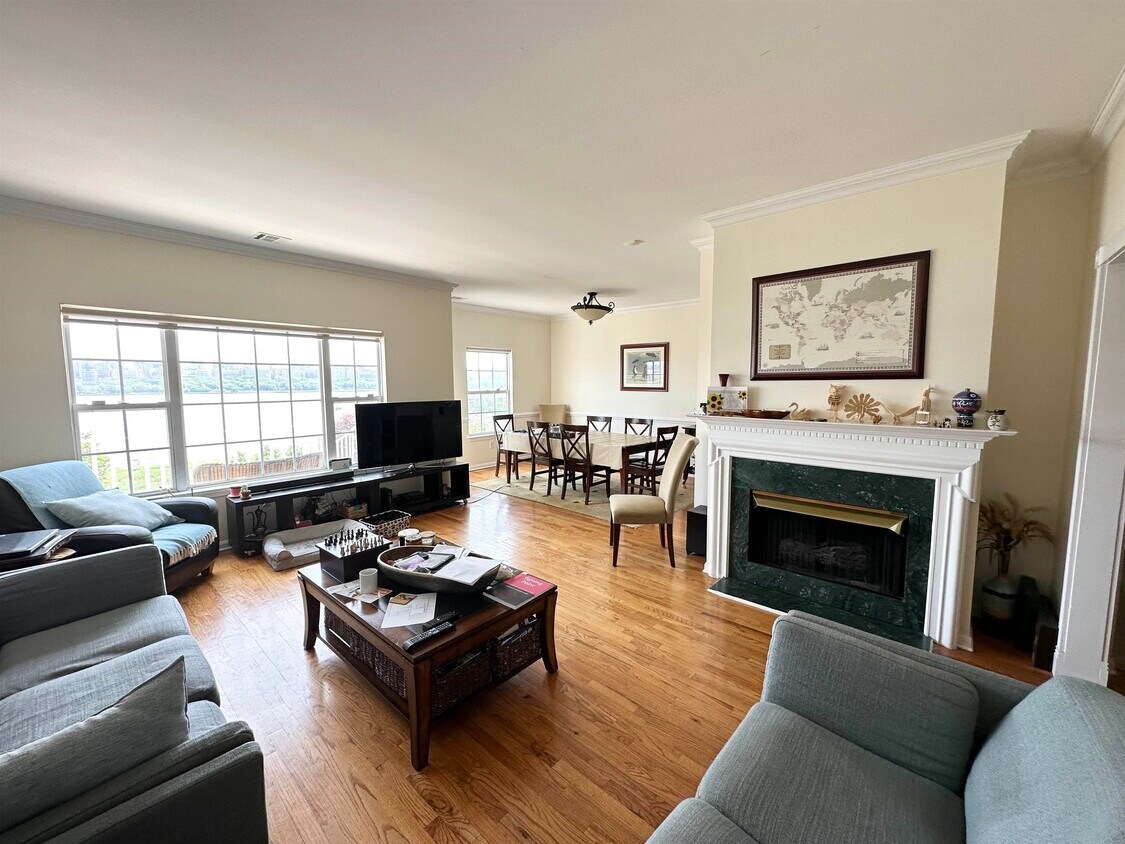 22 Bergen Ridge Rd Unit 1, North Bergen, NJ 07047 Apartment for Rent