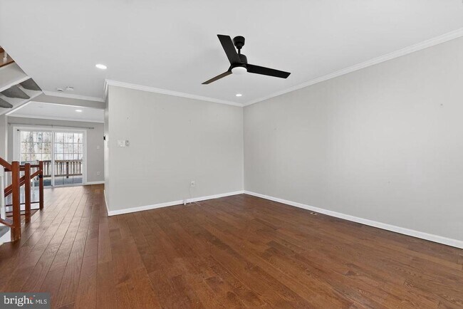 Foto del edificio - 708 Suffield Dr