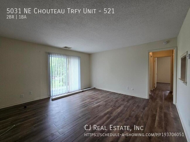 Building Photo - 5031 NE Chouteau Trafficway