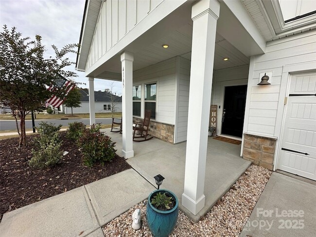 Foto del edificio - 4165 Canopy Creek Dr