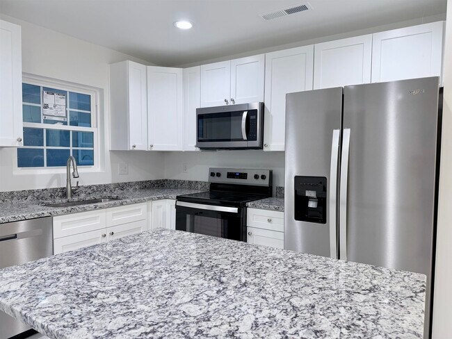 Foto del edificio - 179 Charter Dr