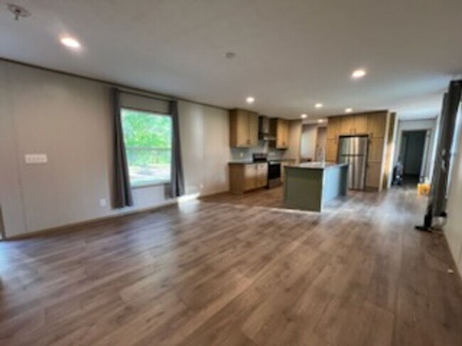 Foto del edificio - Modern 3-Bedroom Mobile Home in Peaceful Onslow County