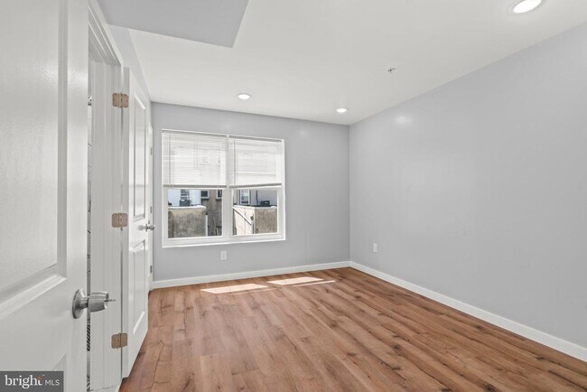 Foto del edificio - 1840 N Bouvier St