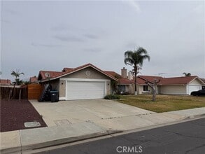 Building Photo - 25274 Woodcreek Ct