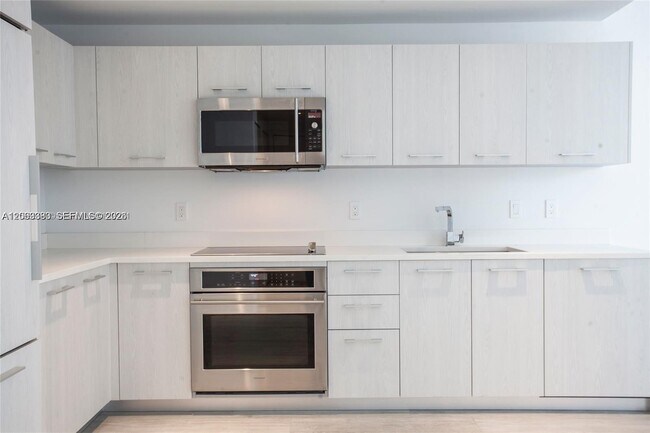 Foto del edificio - 55 SW 9th St