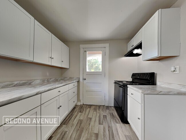 Foto del edificio - 4692 Winton Rd