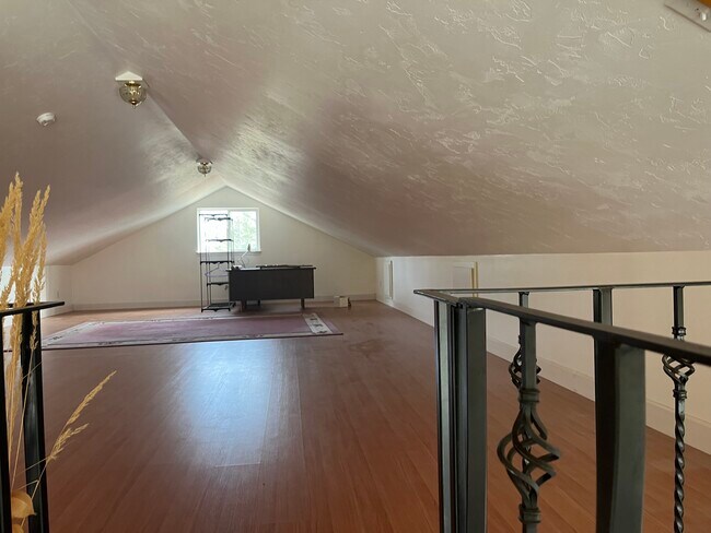 Building Photo - 250 Scenic Ridge Rd