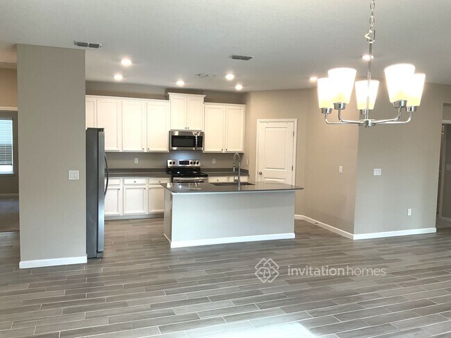 Building Photo - 9968 Lemon Grass Ln