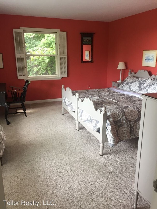 Foto del edificio - 1740 Lakeview Dr