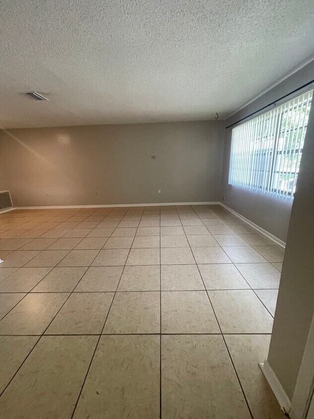 8218 W Bavarian St, Homosassa, FL 34448 House Rental in Homosassa, FL