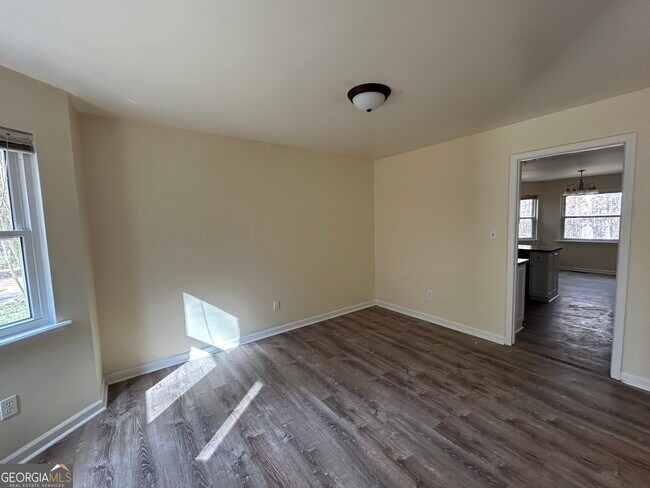 Foto del edificio - 2637 Jonesboro Rd