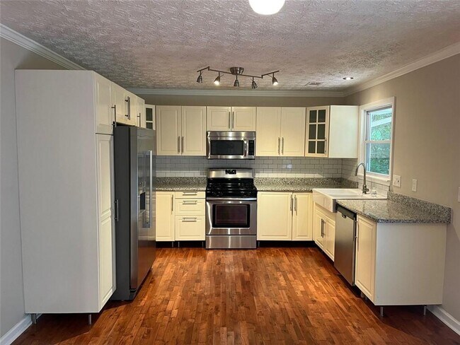 Building Photo - 2237 Scotty Cir
