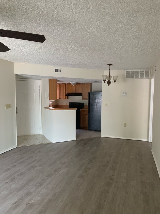 Photo - 1956 Lake Atriums Cir Townhome