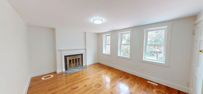 Building Photo - 38 Gibson St