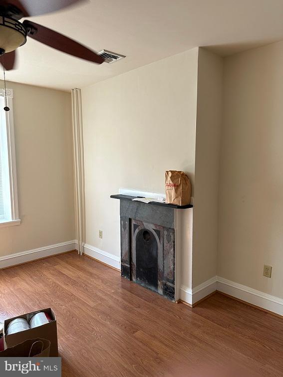 Primary Photo - 221 Dawson St