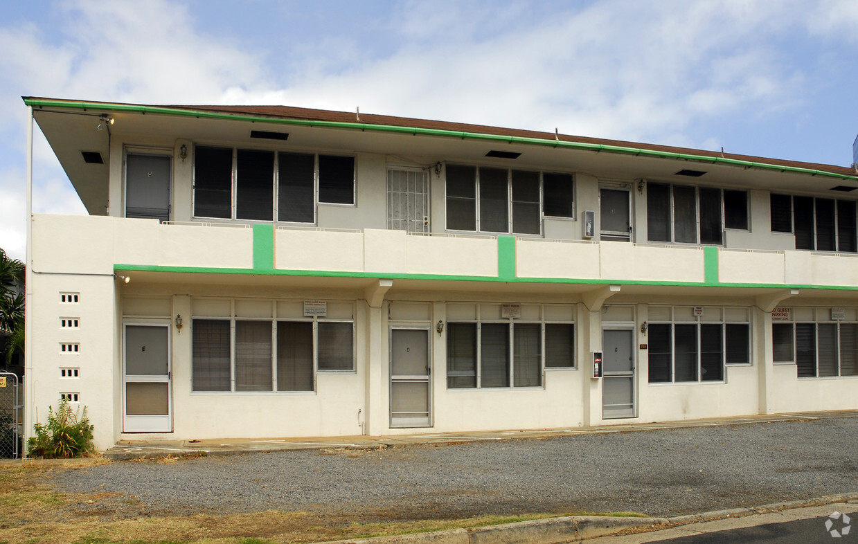 Building Photo - Rainbow Court Apartments