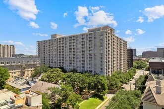 Building Photo - 3225 Turtle Creek Blvd